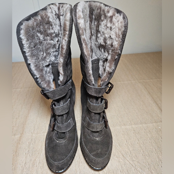 Sofft leather and shearling heeled boots brown size 8 - Picture 6 of 12